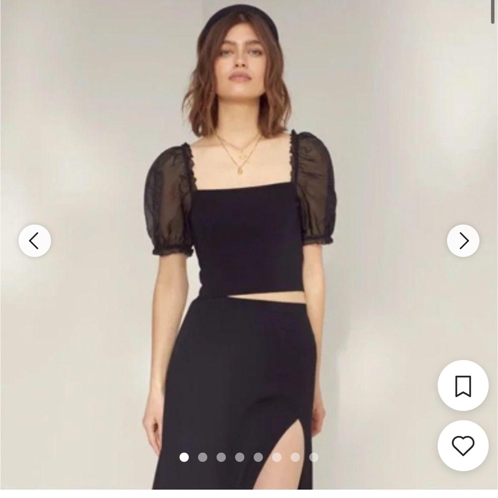 Aritzia Wilfred Sheer Puff Sleeve top - excellent condition.
